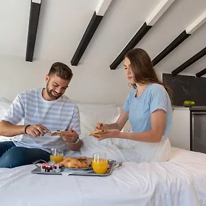  Апартаменты Thess Residences